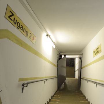 Tickets für Tour 2: Tiefbunker ... 2026-03-29 14:45 am 29.03.2026 - Karten kaufen